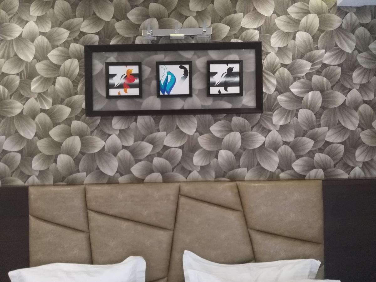 Golden Tree Hotel Puri Exterior photo