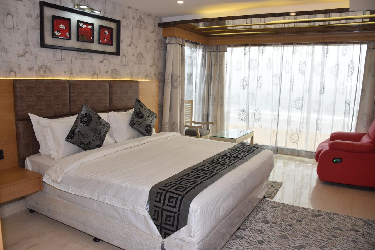 Golden Tree Hotel Puri Exterior photo