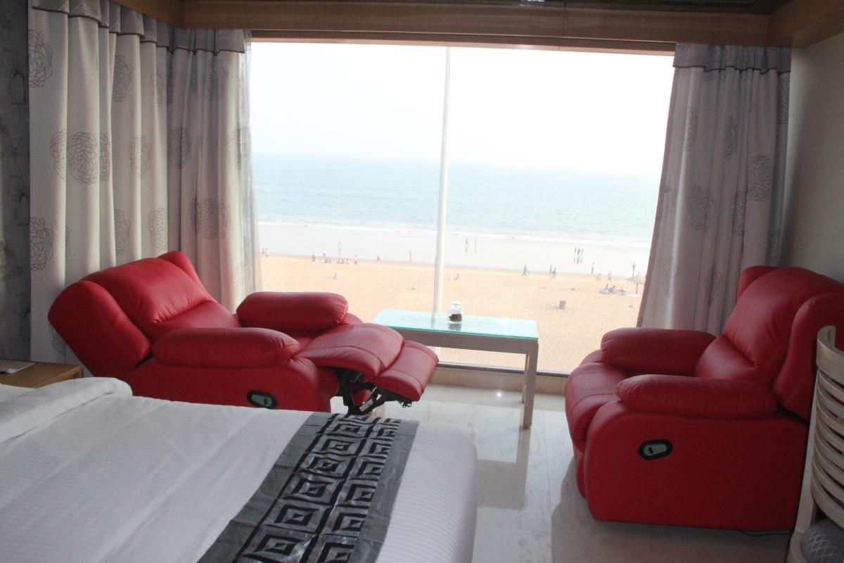 Golden Tree Hotel Puri Exterior photo